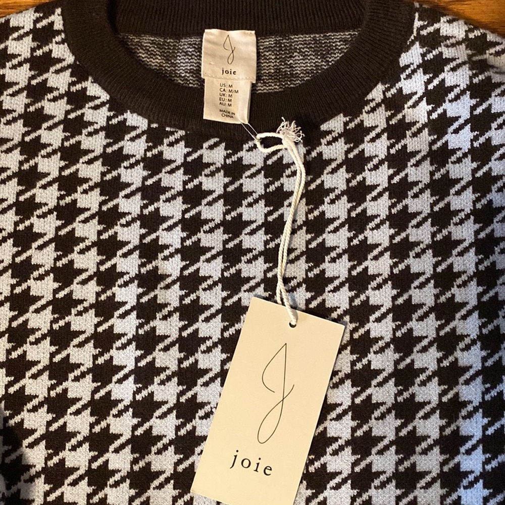 Joie NWT sweater top size medium - Picture 2 of 2